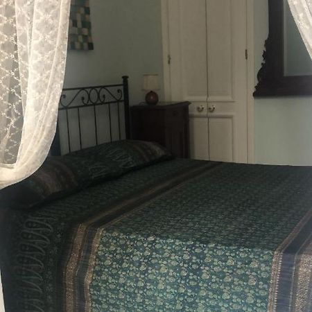 那不勒斯La Stanza Di Zeza住宿加早餐旅馆 外观 照片